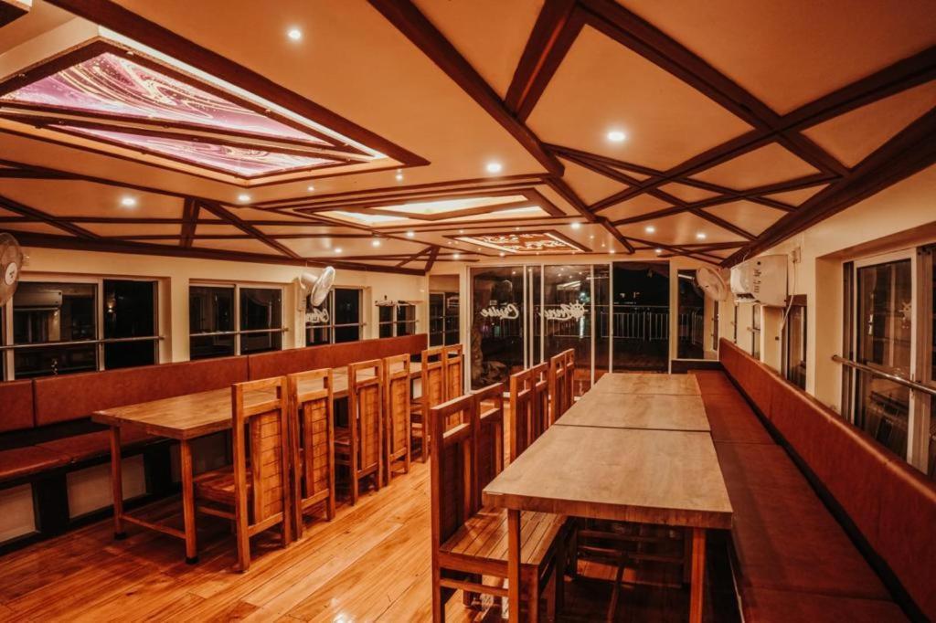 Venice Premium Houseboats Alleppey Alappuzha Exterior photo