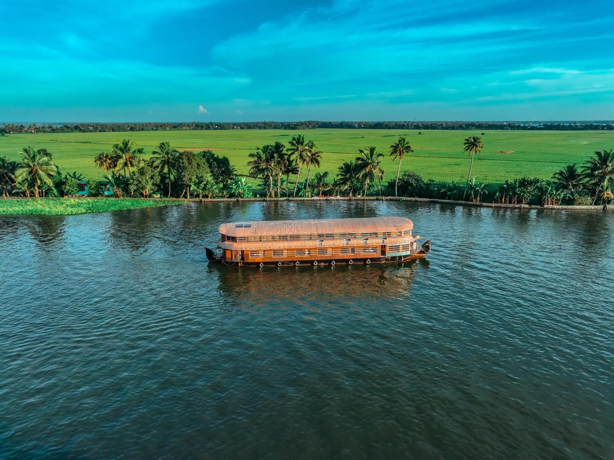 Venice Premium Houseboats Alleppey Alappuzha Exterior photo