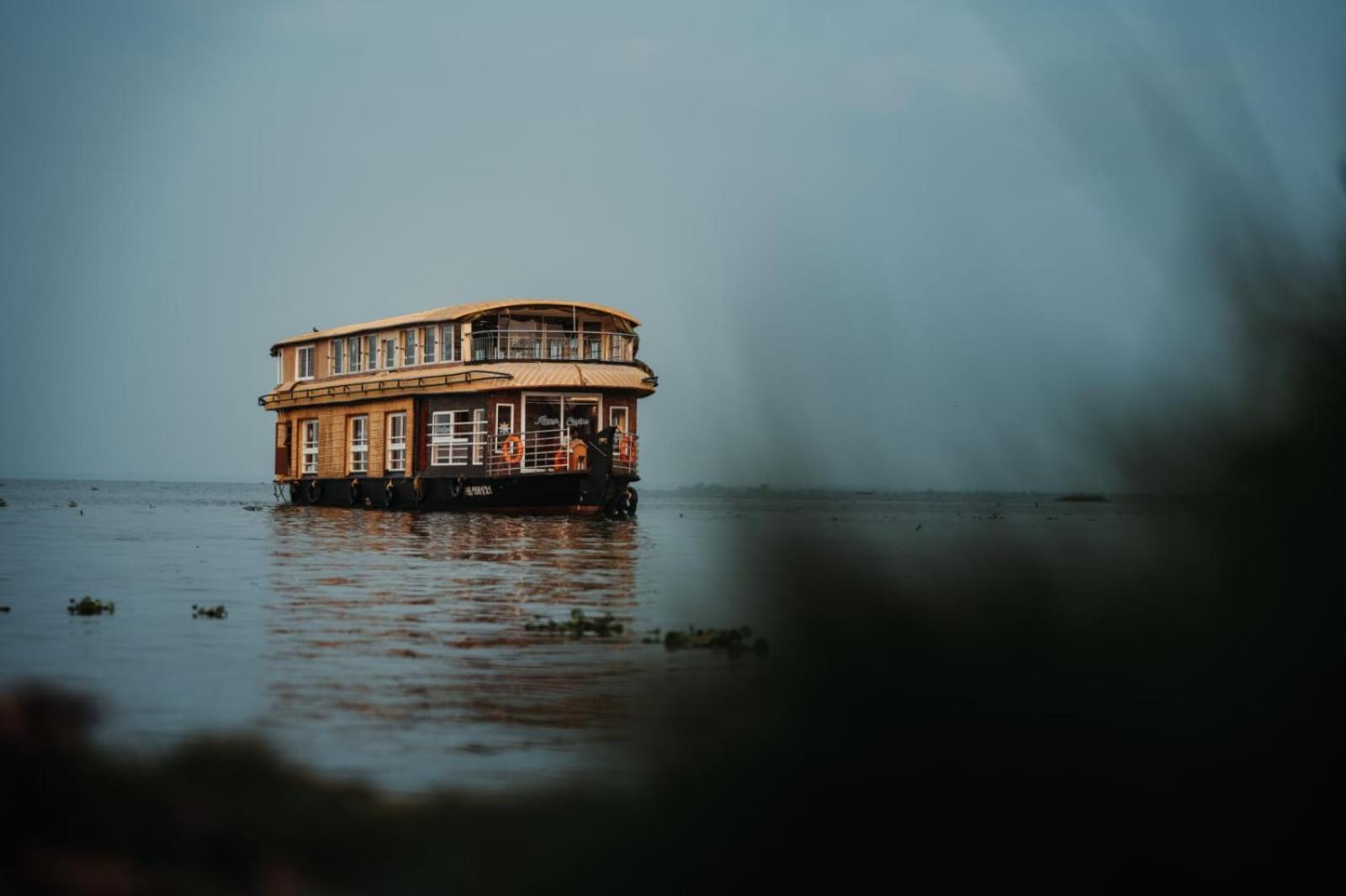 Venice Premium Houseboats Alleppey Alappuzha Exterior photo