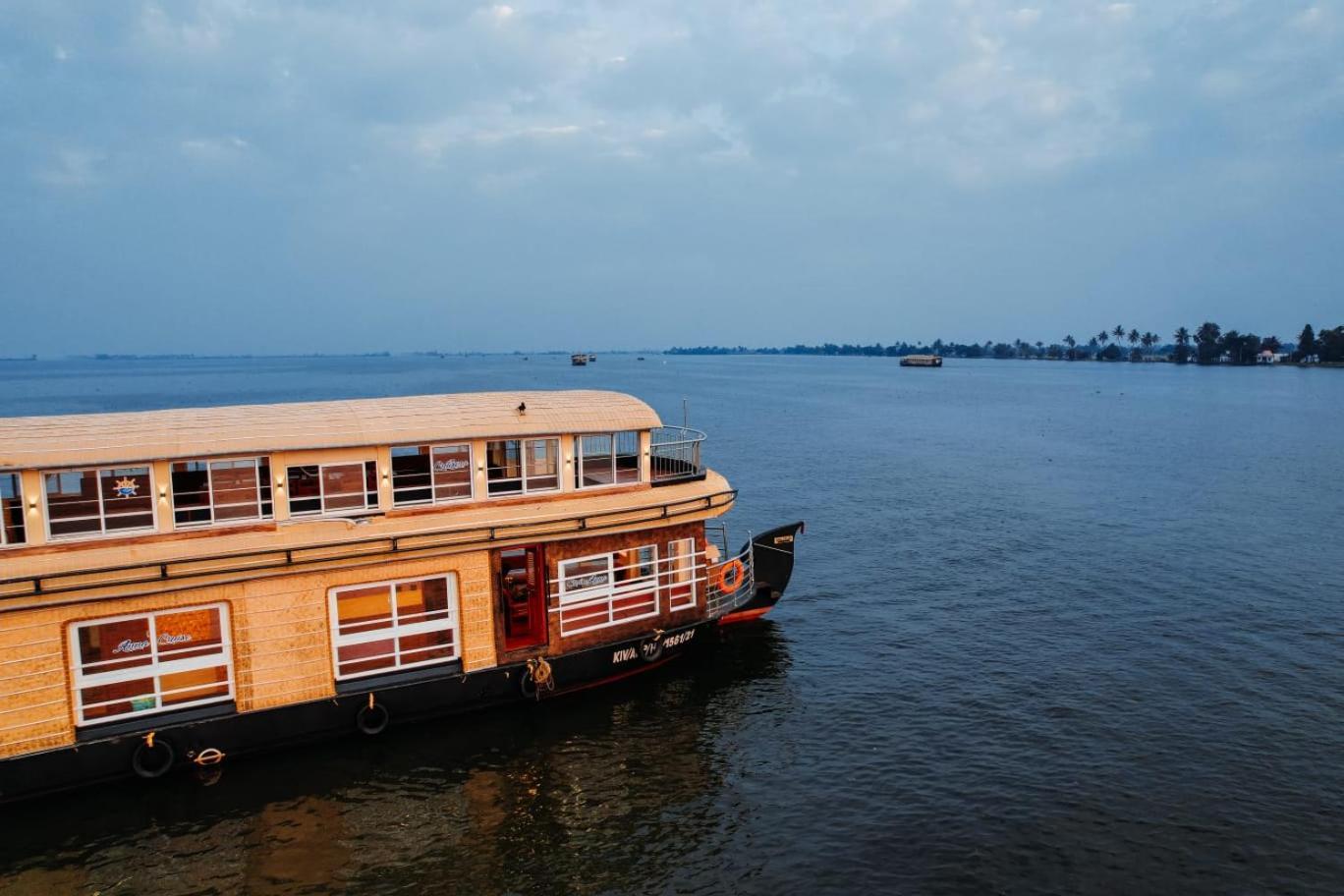 Venice Premium Houseboats Alleppey Alappuzha Exterior photo